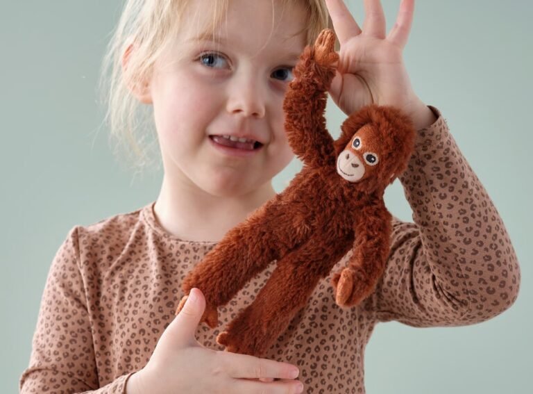 Peluche en option dans le menu enfant chez IKEA restaurant